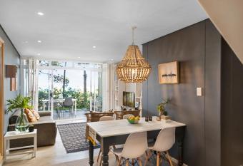 Beachscapes 8 Mallorca allows 18 year olds to book a room