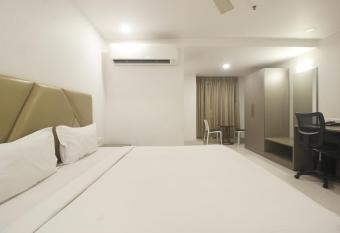 Hotel SSR GRAND has Smoking/Balcony rooms