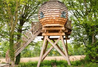 La Ville Es Renais - ferme et maison d h  tes insolite has Balcony rooms