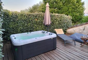 Le Spa d Ad  la  de allows 18 year olds to book a room