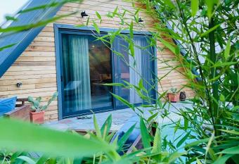 Unique wooden villa with pool has Balcony rooms