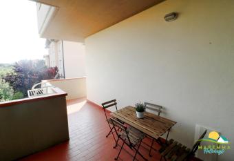 Maremma Holidays:Faro Apartment has Balcony rooms