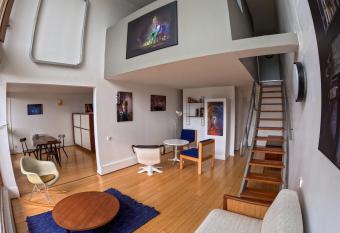 Le Corbusier Exp  rience has Balcony rooms