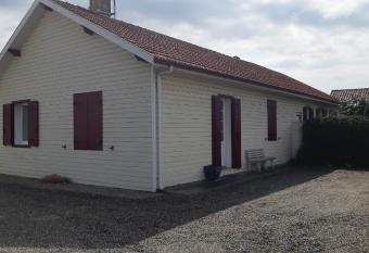 maison 475 a parentis has Balcony rooms