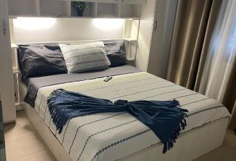 HOME NAS Bragadiru allows 18 year olds to book a room