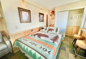 River View Studio Near Winter Park Ski Resort allows 18 year olds to book a room