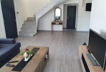 Villa individuelle has Balcony rooms