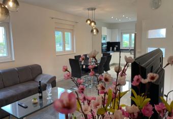 Apartman Juri  i   allows 18 year olds to book a room