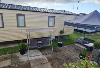 Caravan Ethan has Balcony rooms