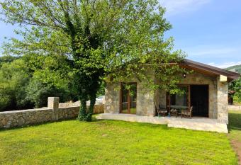 Orahovo stone vilas has Balcony rooms