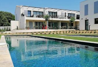 Chez Marien has Balcony rooms