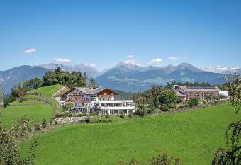 Hotel Torgglerhof has Balcony rooms
