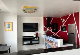 Maison de Majorque-Appartements allows 18 year olds to book a room