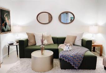    dog friendly mid mod quiet hideaway [w/hot tub] has rooms with a private hot tub