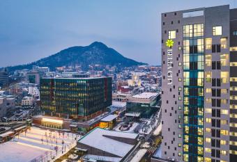 Chuncheon Bella Residence allows 18 year olds to book a room