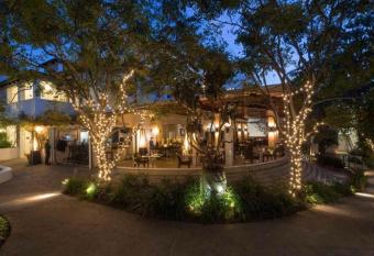                                                                                                          allows 18 year olds to book a room