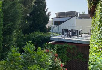 Little Paradise in the Center of Baden near Vienna has Balcony rooms