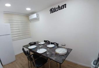                             has rooms with a private hot tub