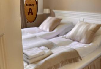 Munkgaard Bed & Breakfast allows 18 year olds to book a room