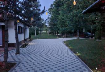 Ku  a za odmor   ani   gaj has Balcony rooms