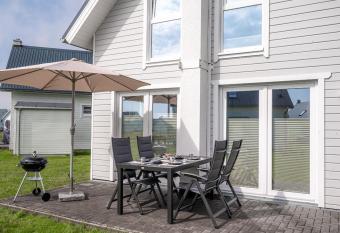 Schnusel Huus allows 18 year olds to book a room