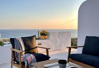 Pytilia has Balcony rooms