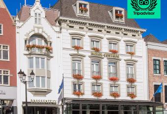 Golden Tulip Hotel Central has Balcony rooms