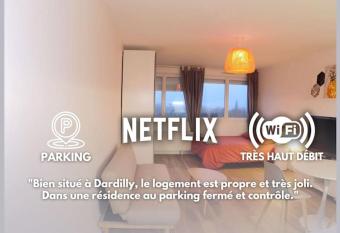 bnbg  nes - PORTE DE LYON - LE TERRACOTTA allows 18 year olds to book a room