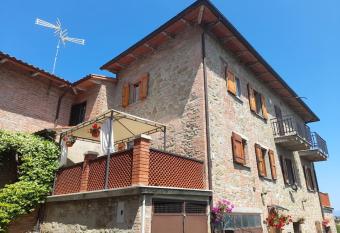 Il Casale degli Artisti has Balcony rooms