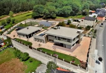 Casa Ribeira Sacra has Balcony rooms
