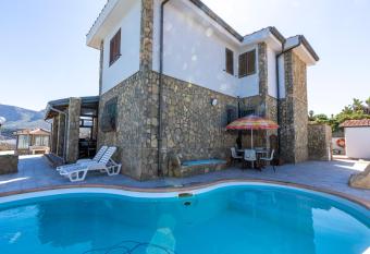 casa vacanza barbera - In Riva al Mare has Balcony rooms