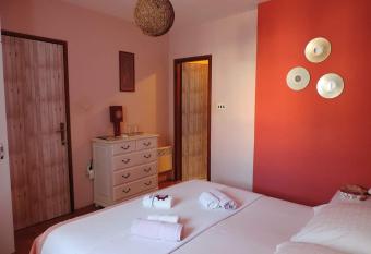 Rooms & studio OLD TOWN PAG allows 18 year olds to book a room