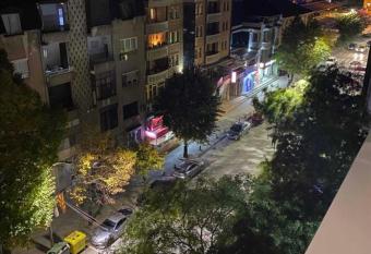 Dimpo has Balcony rooms