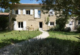 Mas Seraphin has Balcony rooms