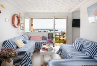 (null) allows 18 year olds to book a room