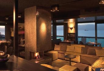 Grand Hotel Beatrix has Balcony rooms