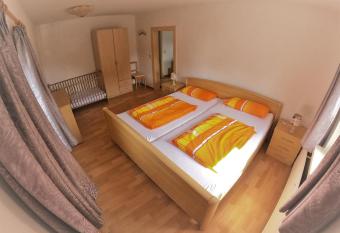 Ferienwohnung Haubner has Balcony rooms