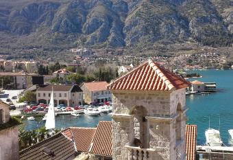 Studios Kono has Balcony rooms