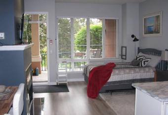 Fairway Haven allows 18 year olds to book a room