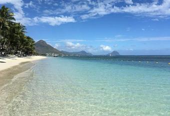 Arc en Ciel 3 bedrooms Private Appartment has Balcony rooms