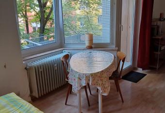 Ferienwohnung Baumkrone allows 18 year olds to book a room