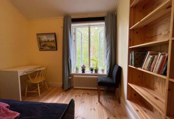 Bed&Breakfast in nature 12 min from city free bikes has Balcony rooms