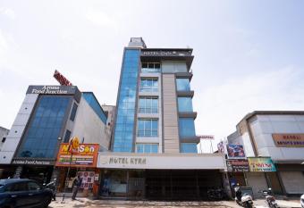 Hotel Kyra Manage by Kavya Hotels. has Balcony rooms