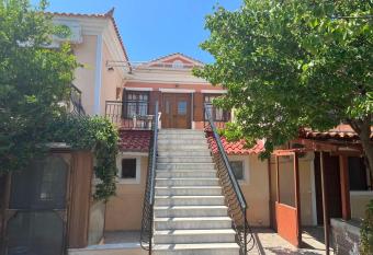 Orfeas studios allows 18 year olds to book a room