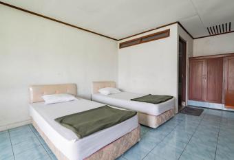 Hotel Lembah Nyiur Cikopo RedPartner allows 18 year olds to book a room