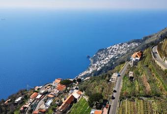 B&b Springs of Gods has Balcony rooms