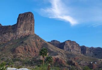 NEW Parker Strip Colorado River Home with Spectacular Mountain and River Views has Balcony rooms