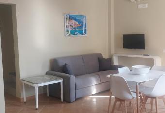 La finestra sul mare Sorrento has Balcony rooms