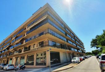 apartamento a 150 metros de la playa con piscina has Balcony rooms