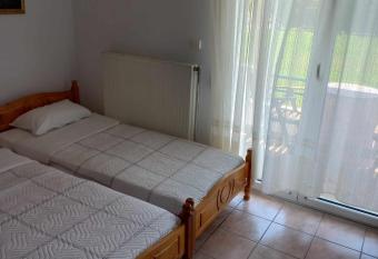 CATERINA S ROOMS has Balcony rooms